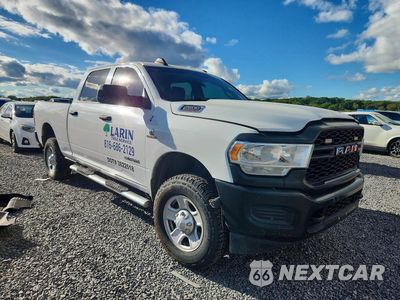 Czwarte zdjęcie samochodu z boku: 2019 RAM 2500 TRADESMAN VIN:3C6UR5CLXKG518441 - miniatura