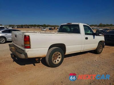 Trzecie zdjęcie samochodu z tyłu: 2006 GMC NEW SIERRA C1500 VIN:1GTEC14V86E212391 - miniatura