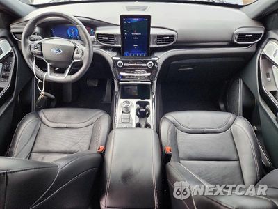 Zdjęcie 8 z 14 samochodu: 2023 FORD EXPLORER ST VIN:1FM5K8GC3PGC08210 - miniatura