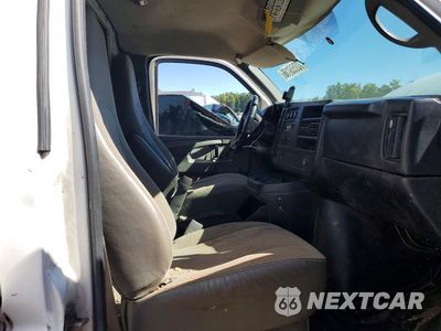 Zdjęcie 7 z 13 samochodu: 2011 CHEVROLET EXPRESS BOX TRUCK VIN:1GB3G3CG4B1145496 - miniatura