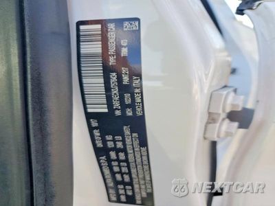 Zdjęcie 12 z 12 samochodu: 2018 ALFA ROMEO GIULIA TI VIN:ZARFAECN3J7576434 - miniatura