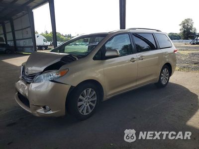 2014 TOYOTA SIENNA XLE 7-PASSENGER 5TDDK3DC2ES076972 - główne zdjęcie licytacji z USA - miniatura