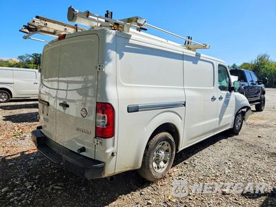 Trzecie zdjęcie samochodu z tyłu: 2020 NISSAN NV 1500 SV VIN:1N6BF0KM9LN801408 - miniatura