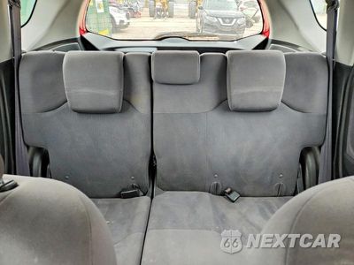 Zdjęcie 10 z 13 samochodu: 2011 HONDA FIT VIN:JHMGE8H3XBS010084 - miniatura