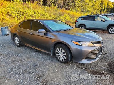 Czwarte zdjęcie samochodu z boku: 2020 TOYOTA CAMRY LE VIN:4T1C31AK2LU522180 - miniatura