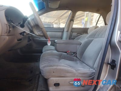 Zdjęcie 7 z 12 samochodu: 2002 BUICK CENTURY CUSTOM VIN:2G4WS52J121123025 - miniatura