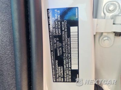 Zdjęcie 13 z 13 samochodu: 2025 VOLVO XC40 CORE VIN:YV4L12UJXS2474793 - miniatura