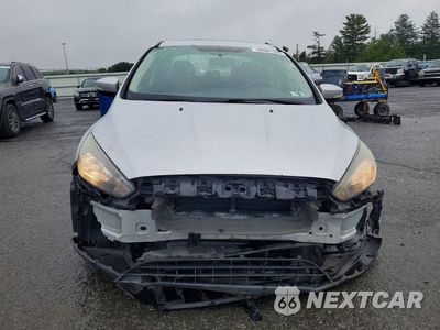 Piąte zdjęcie samochodu w środku: 2017 FORD FOCUS SEL VIN:1FADP3H27HL312823 - miniatura