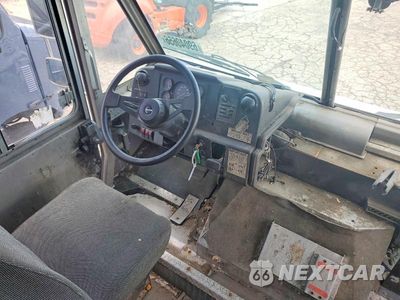 Zdjęcie 8 z 12 samochodu: 1998 FREIGHTLINER MT45 DELIVERY TRUCK VIN:4UZA4FF41WC897922 - miniatura