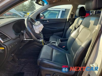 Zdjęcie 7 z 13 samochodu: 2017 HYUNDAI TUCSON LIMITED VIN:KM8J3CA29HU400409 - miniatura