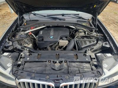 Zdjęcie 12 z 13 samochodu: 2017 BMW X3 XDRIVE28I VIN:5UXWX9C50H0T02903 - miniatura