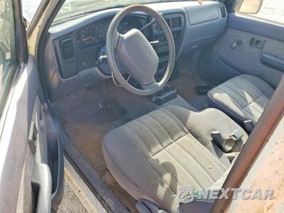 Zdjęcie 8 z 12 samochodu: 1998 TOYOTA TACOMA BASE VIN:4TAVL52N3WZ000982 - miniatura
