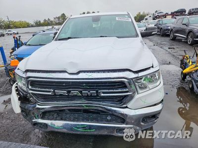 Piąte zdjęcie samochodu w środku: 2019 RAM 1500 BIG HORN/LONE STAR VIN:1C6SRFFT9KN856218 - miniatura