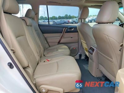 Zdjęcie 11 z 13 samochodu: 2012 TOYOTA HIGHLANDER HYBRID LIMITED VIN:JTEDC3EH2C2006198 - miniatura