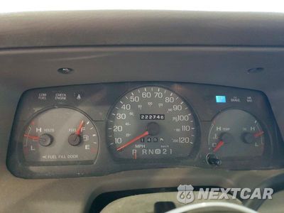 Zdjęcie 9 z 12 samochodu: 2000 MERCURY GRAND MARQUIS LS VIN:2MEFM75W4YX700815 - miniatura