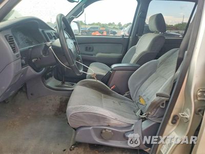 Zdjęcie 7 z 12 samochodu: 2000 TOYOTA 4RUNNER SR5 VIN:JT3GN86R6Y0156127 - miniatura