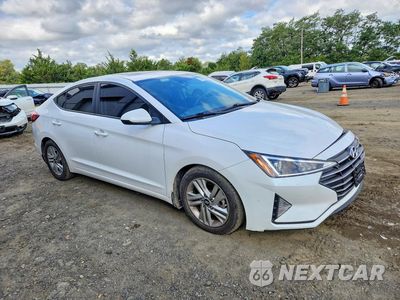 Czwarte zdjęcie samochodu z boku: 2020 HYUNDAI ELANTRA VALUE EDITION VIN:5NPD84LF0LH622137 - miniatura