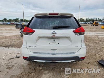 Zdjęcie 6 z 13 samochodu: 2017 NISSAN ROGUE SV VIN:KNMAT2MT2HP554204 - miniatura