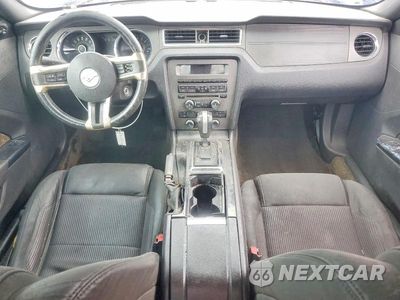 Zdjęcie 8 z 12 samochodu: 2014 FORD MUSTANG VIN:1ZVBP8AM0E5325260 - miniatura