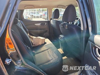 Zdjęcie 10 z 12 samochodu: 2018 NISSAN ROGUE SPORT S VIN:JN1BJ1CP9JW108719 - miniatura