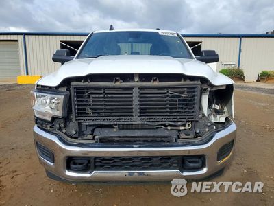 Piąte zdjęcie samochodu w środku: 2022 RAM 2500 BIG HORN/LONE STAR VIN:3C6UR5DL1NG436455 - miniatura