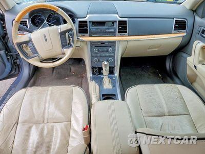 Zdjęcie 8 z 12 samochodu: 2012 LINCOLN MKZ VIN:3LNHL2GC2CR811482 - miniatura