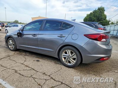 Drugie zdjęcie samochodu z przodu: 2019 HYUNDAI ELANTRA SEL VIN:5NPD84LF2KH405199 - miniatura