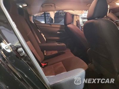 Zdjęcie 10 z 12 samochodu: 2024 NISSAN SENTRA SR VIN:3N1AB8DV6RY254000 - miniatura