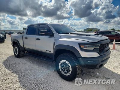 Czwarte zdjęcie samochodu z boku: 2024 RAM 1500 TRX VIN:1C6SRFU9XRN135410 - miniatura