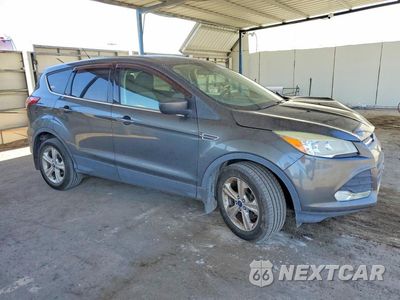 Czwarte zdjęcie samochodu z boku: 2015 FORD ESCAPE SE VIN:1FMCU9GX1FUA05701 - miniatura