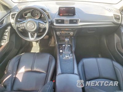 Zdjęcie 8 z 12 samochodu: 2017 MAZDA 3 TOURING VIN:3MZBN1V70HM123227 - miniatura