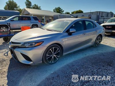 2018 TOYOTA CAMRY SE 4T1B11HK1JU627300 - główne zdjęcie licytacji z USA - miniatura