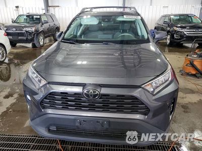 Piąte zdjęcie samochodu w środku: 2019 TOYOTA RAV4 XLE VIN:2T3P1RFV2KC003324 - miniatura