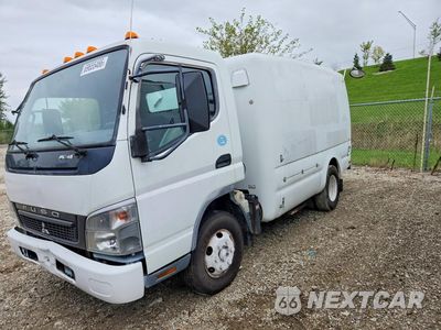 2010 MITSUBISHI FUSO SPRAYER TRUCK JL6BBD1S7AK003596 - główne zdjęcie licytacji z USA - miniatura