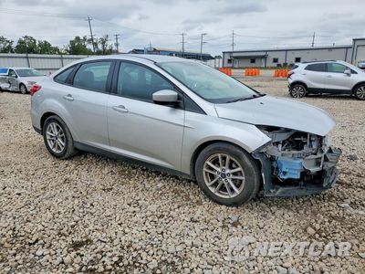 Czwarte zdjęcie samochodu z boku: 2018 FORD FOCUS SE VIN:1FADP3F2XJL292060 - miniatura