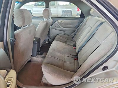 Zdjęcie 10 z 12 samochodu: 2001 TOYOTA CAMRY LE VIN:4T1BG22K51U811622 - miniatura