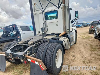 Trzecie zdjęcie samochodu z tyłu: 2019 PETERBILT 579 SEMI TRUCK VIN:1XPBA48X4KD478611 - miniatura