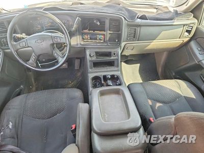 Zdjęcie 8 z 12 samochodu: 2005 CHEVROLET AVALANCHE C1500 VIN:3GNEC12Z05G193002 - miniatura