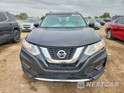 Piąte zdjęcie samochodu w środku: 2017 NISSAN ROGUE S VIN:KNMAT2MV4HP562869 - miniatura