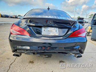 Zdjęcie 11 z 24 samochodu: 2014 MERCEDES-BENZ CLA 250 VIN:WDDSJ4EB2EN121197 - miniatura