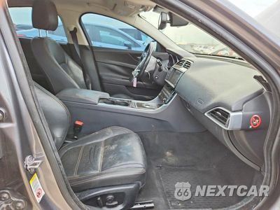 Zdjęcie 7 z 12 samochodu: 2017 JAGUAR XE PRESTIGE VIN:SAJAK4BV0HCP16245 - miniatura