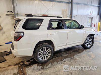 Trzecie zdjęcie samochodu z tyłu: 2022 TOYOTA 4RUNNER TRD SPORT VIN:JTESU5JR4N6069216 - miniatura