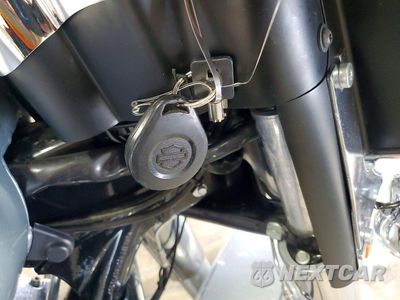 Zdjęcie 8 z 9 samochodu: 2012 HARLEY-DAVIDSON FLHTC ELECTRA GLIDE CLASSIC VIN:1HD1FFM10CB679235 - miniatura