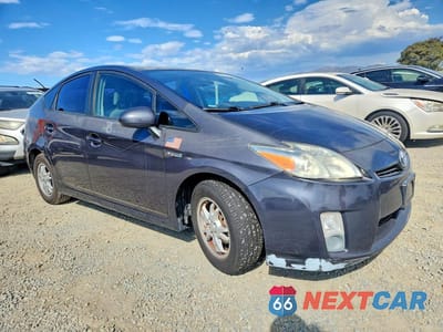 Czwarte zdjęcie samochodu z boku: 2010 TOYOTA PRIUS II VIN:JTDKN3DUXA5133622 - miniatura