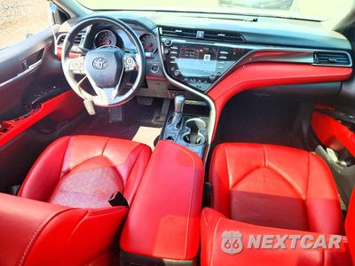 Zdjęcie 8 z 13 samochodu: 2019 TOYOTA CAMRY XSE VIN:4T1B61HK3KU242064 - miniatura