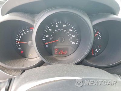 Zdjęcie 9 z 14 samochodu: 2012 KIA SOUL BASE VIN:KNDJT2A58C7356869 - miniatura