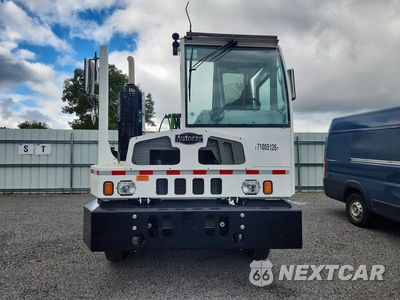 Piąte zdjęcie samochodu w środku: 2026 AUTOCAR XSPOTTER YARD TRUCK VIN:5V4H4LF2XTH253722 - miniatura