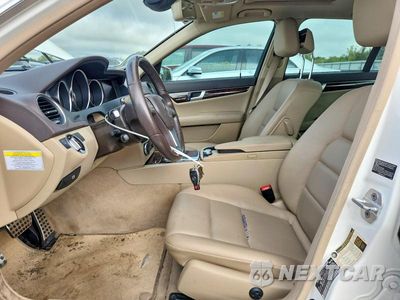 Zdjęcie 7 z 12 samochodu: 2013 MERCEDES-BENZ C 250 VIN:WDDGF4HB0DA782042 - miniatura