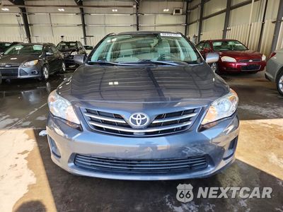 Piąte zdjęcie samochodu w środku: 2013 TOYOTA COROLLA LE VIN:2T1BU4EE2DC945777 - miniatura