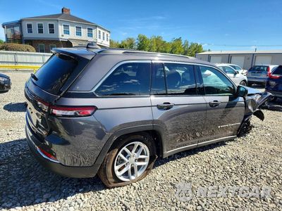 Trzecie zdjęcie samochodu z tyłu: 2025 JEEP GRAND CHEROKEE LAREDO VIN:1C4RJHAG6SC361961 - miniatura